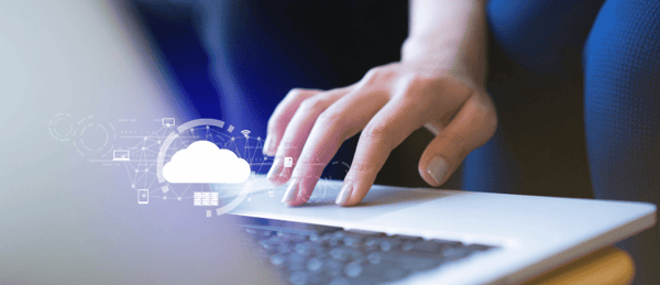 5-tips-for-adapting-change-management-agile-crm-projects_banner and featured_988x428px